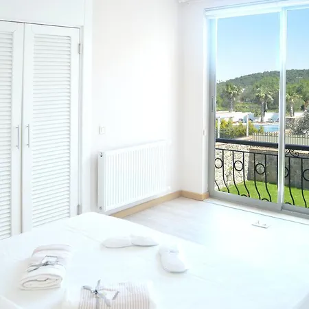 Villa Important Group Villa Bd459 Torba 3+1 Bodrum